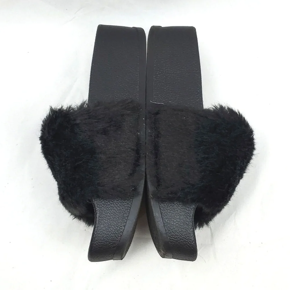Steve Madden Softey Fuzzy‎ Faux Fur Platform Slides
